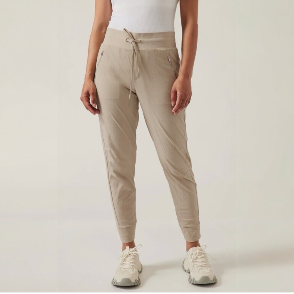 NWT Athleta Trekkie North Jogger || Ecru - Picture 2 of 10